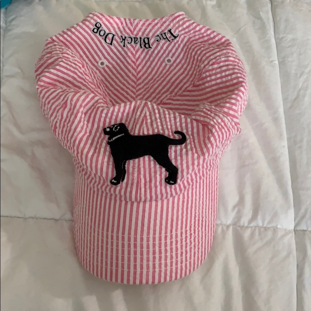 Black Dog Hat